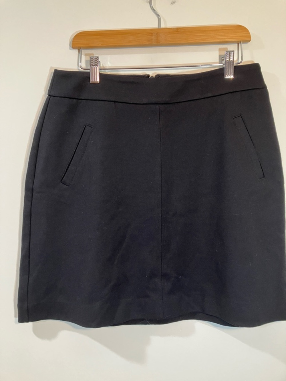 Cabi Classic Black Women’s Skirt 6